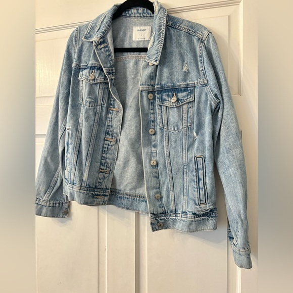Women’s denim jacket 💙 - Picture 2 of 6